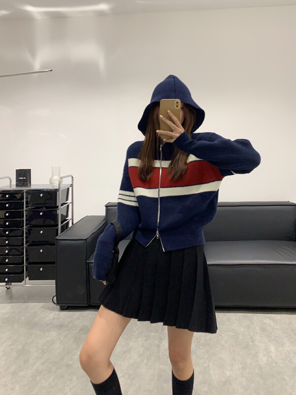 [VANESSA] Contrasting Color Hooded Thick Warm Sweater 8570# OZQ