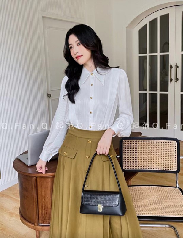 [Qi Fan] Familiar commuter pointed collar pit strip long-sleeved shirt 80311-1# JHY