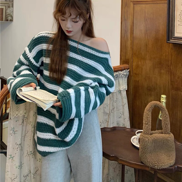 [Huaxi] Lazy off-the-shoulder striped warm sweater 1028# PCZ