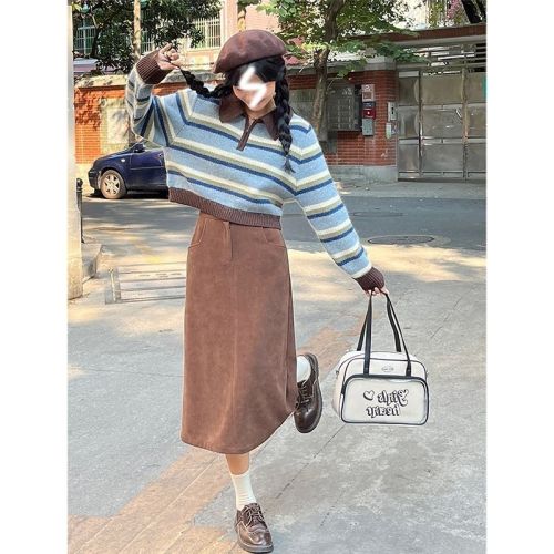 Korean version of the new retro high-end simple zipper stripe contrast color lapel short section long-sleeved knitted sweater