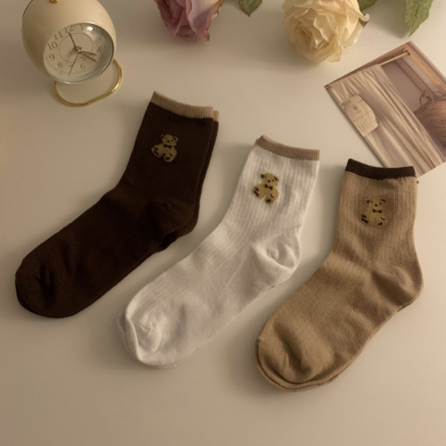 Real shot real price Bear stockings women's ins tide Korean version trend solid color pile socks Japanese middle tube