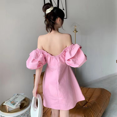 2023 Temperament one-shoulder backless dress women's summer Korean version with puff sleeves with ruffles and thin tube top skirt