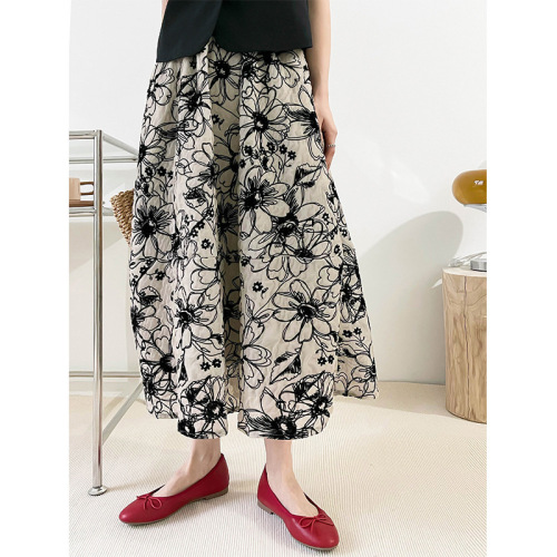 Real shot 2023 spring flocking skirt female heavy industry niche retro French high waist mid-length A-line skirt