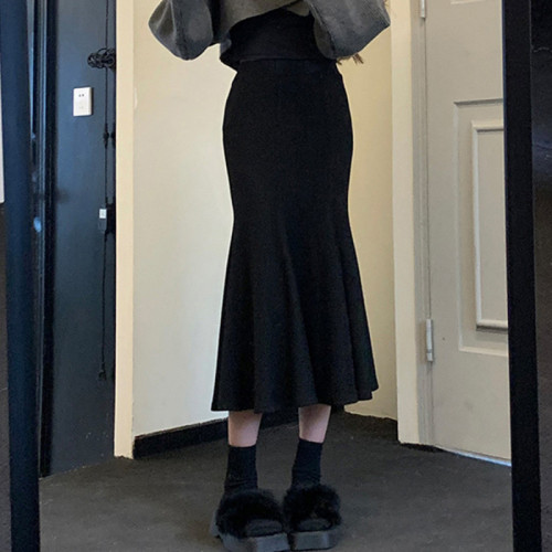 Official picture of autumn and winter new skirt fishtail skirt skirt goddess high-end slimming and versatile hip-hugging skirt
