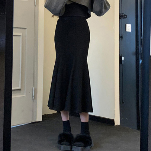 Official picture of autumn and winter new skirt fishtail skirt skirt goddess high-end slimming and versatile hip-hugging skirt