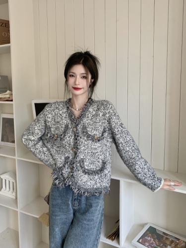 Real price real shot celebrity Xiaoxiangfeng V-neck fringed jacket female autumn high-quality loose long-sleeved short top