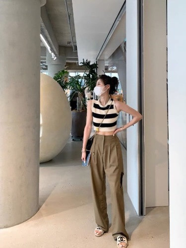 Knitted striped vest female 2023 new slim-fit short round neck sleeveless top CX78011CX03 icy silk