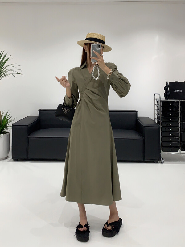 2023早春新款！【VANESSA】大牌設計款v領長款襯衫連衣裙  9068#  OZQ