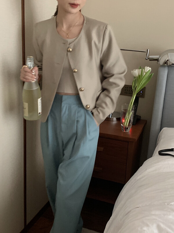 【ON LINE】Hanbiao) Xiaoxiang style simple round neck metal single-breasted loose all-match short coat 9923# CLS