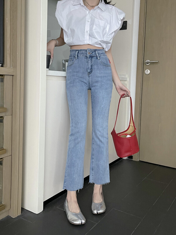 [Korean original] Raw edge waist slimming jeans jeans 3015-2