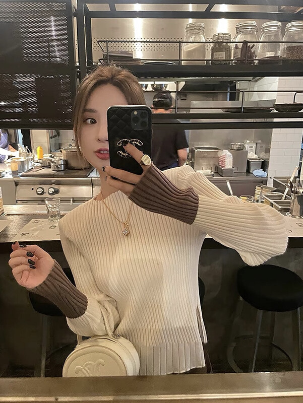 2023 early spring new style! [SAVAGE] hot girl style all-match round neck knitted sweater with contrast color cuffs and side slits S2085# LXC