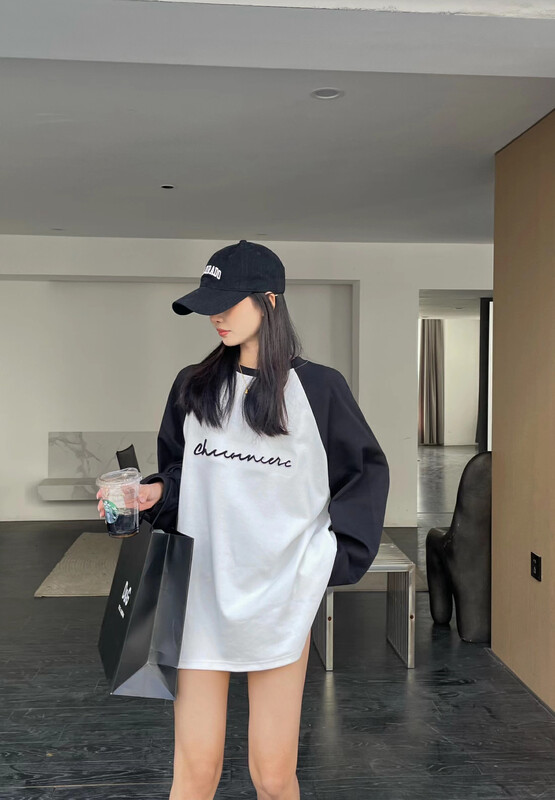 【KEYBOARD】Three-dimensional letter toothbrush embroidered splicing color contrast sweater C-2955