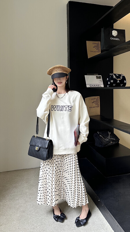 [KEYBOARD] Korean version of three-dimensional letter embroidery round neck sweater C-2907# LSL