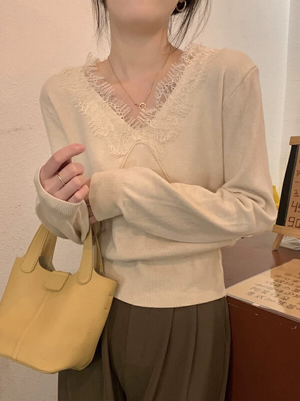 【L.L STUDIO】Designed v-neck lace trim sweater 78724# PCZ