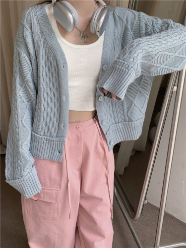 Real shot simple twist knitted cardigan