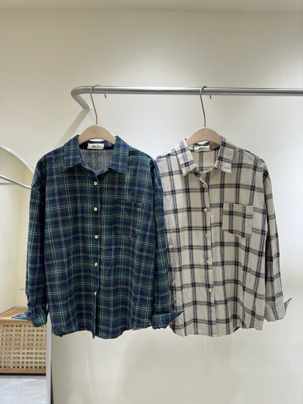 2023 early spring new!【DA.7】Korean casual retro plaid shirt 1023# LSL