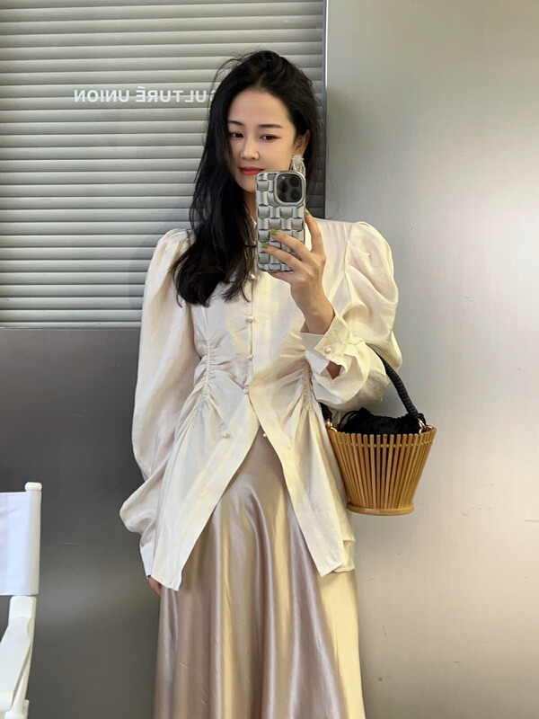 2023 early spring new style! [YOOMINI] Puff sleeve pleated design all-match shirt C16257-SV# LXC
