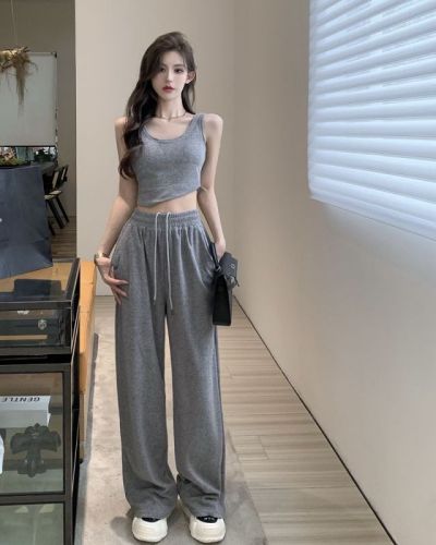 Real shot spring lazy pure desire style short navel vest + high waist drape wide leg pants fashionable knitted suit