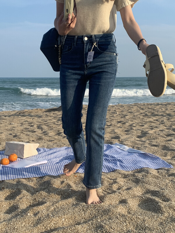 2023 early spring new style! [MEET ME] Stretch nine-point high-waist slimming all-match jeans L61630# L