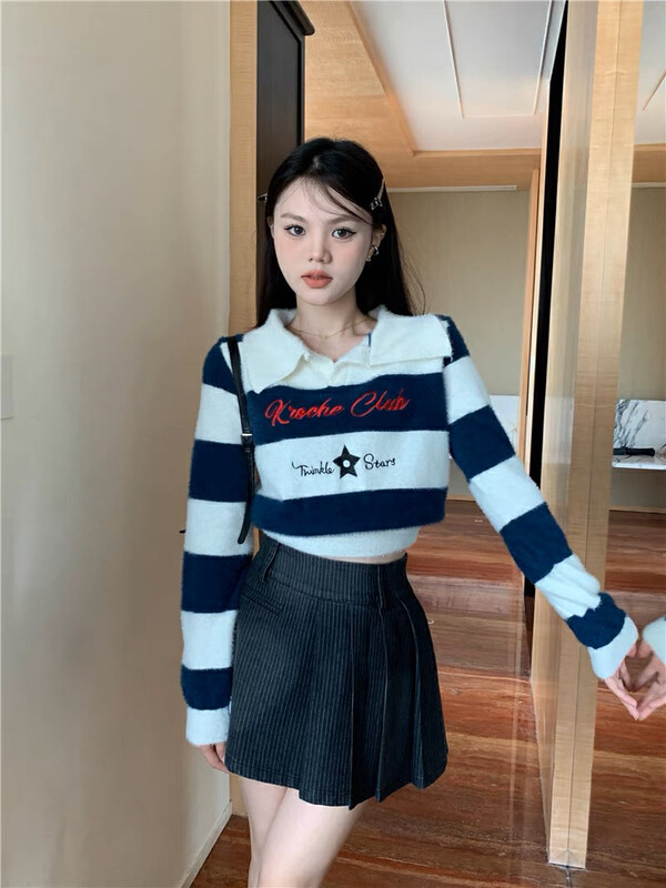【FEI MAO】Stylish Temperament Salt Stripe Soft Waxy V-Neck Small Lapel Short Sweater Z-3203-5