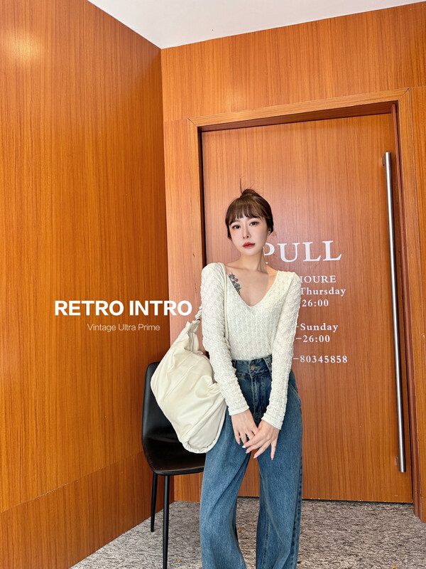 【RIN】Simple temperament V-neck long-sleeved fitted sweater R2513# CLS