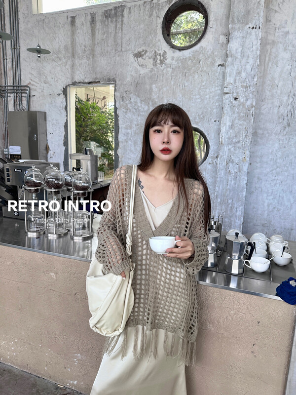 【RIN】Korean temperament hollow fringed hem design loose long-sleeved sweater RD3503# CLS