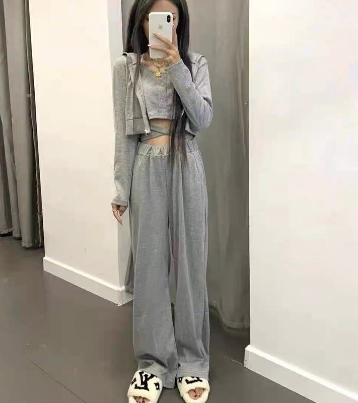 2023早春新款!【JH】連帽簡約舒適復古短外套+高腰休閒褲+吊帶套裝  43508#  PCZ