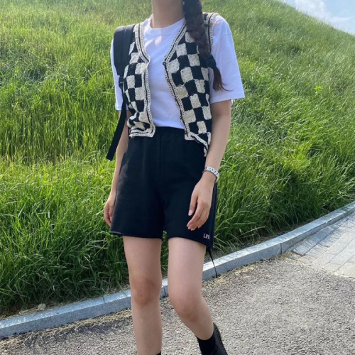 The new hot style 2023 autumn Korean version of the small fragrance thick line knitted retro vest vest with a loose outer design