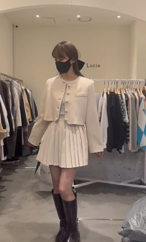 2023 early spring new! 【JH】Xiaoxiang style round neck jacket + pleated slim skirt suit (only sell suit) 43511# PCZ