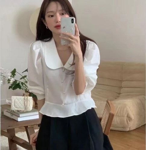 2023 spring new Korean Dongdaemun French doll collar ruffled pearl button short shirt top