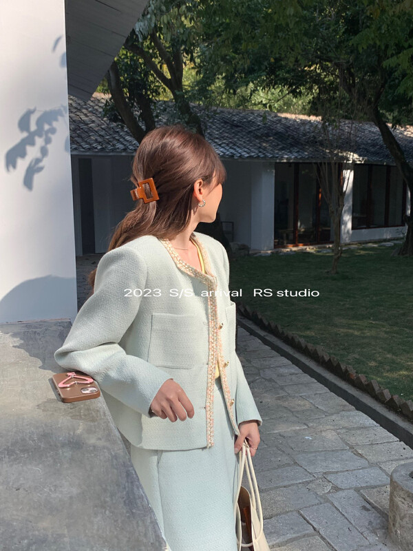 2023 early spring new!【RS】Colorful tassel symmetrical pocket short jacket + mid-length skirt suit KL8202# FHX