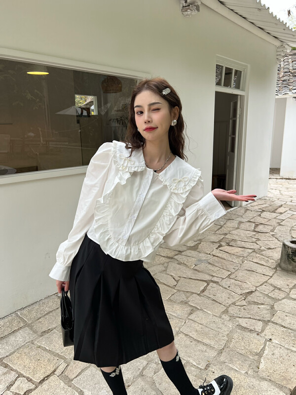 【FEI MAO】Doll Collar Shirt Female Pure Desire Wooden Ear Decoration Advanced Shirt Z-9000