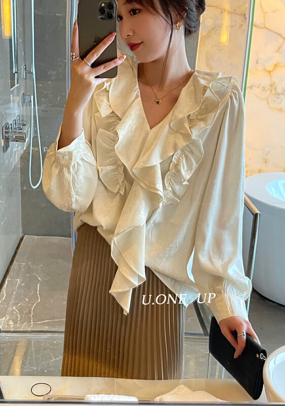 早春上款!【UONE】法式荷葉邊氣質小衫  98978#  LSL