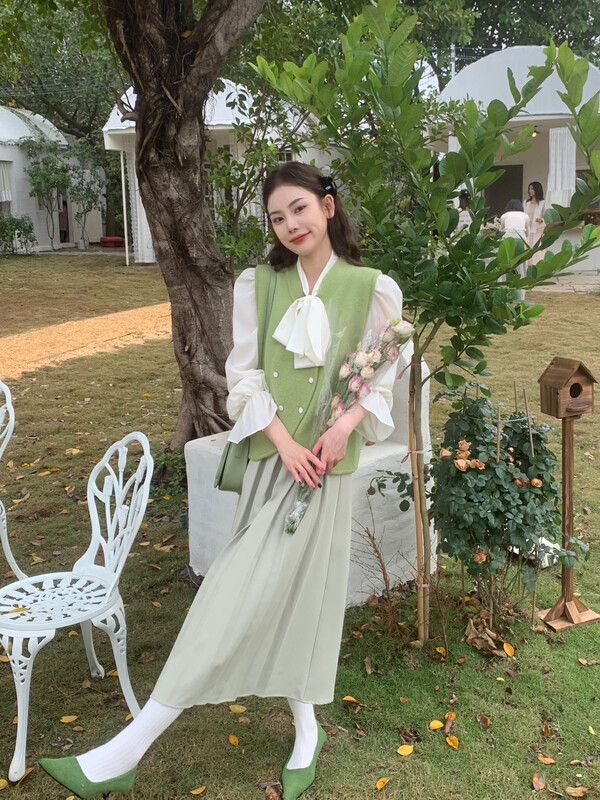 【FEI MAO】Early Spring New Product Korean Style Slim Sweet Elastic Pleated Skirt Z-9106