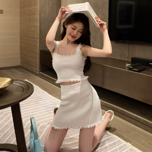 Small French light cooked style lace self-cultivation sexy vest waist skirt knitted suit 2023 summer new