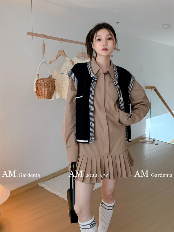 【AM GARDENIA】韓系排扣毛織馬甲+下擺壓褶設計連衣裙套裝  A1151#  ZXX