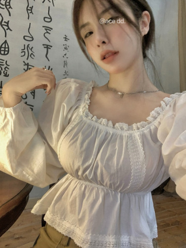Real shot real price 2023 spring new long-sleeved Korean version short lace edge square collar puff sleeve niche top women