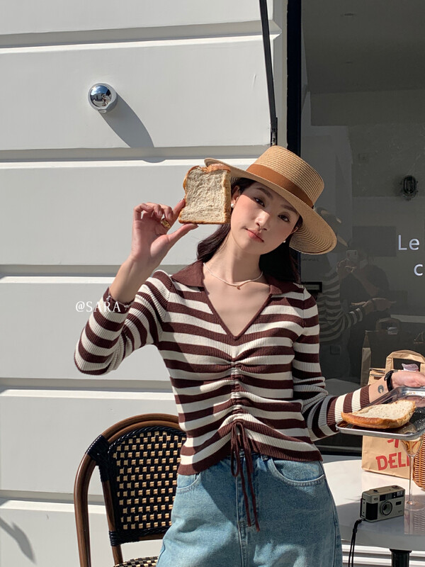 【SARA】Sweet and fresh v-neck drawstring design knitted sweater 2136