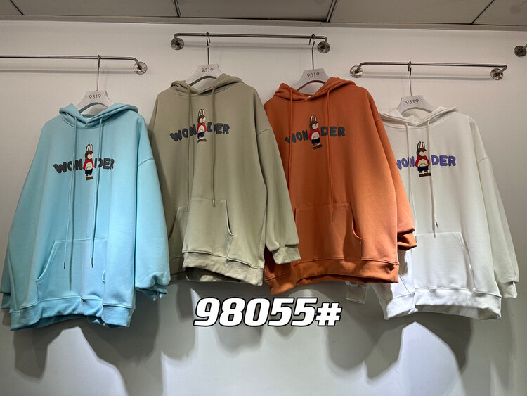 2023早春新款!【9319】小熊印花舒適百搭衛衣  98055#  L