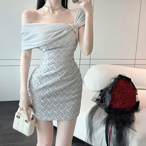 Real shot spot celebrity wind small sexy off-shoulder woven stitching slim-fit bag hip travel party dress dress