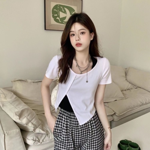 Fake two-piece halter neck T-shirt women's summer design hot girl slim slim irregular top