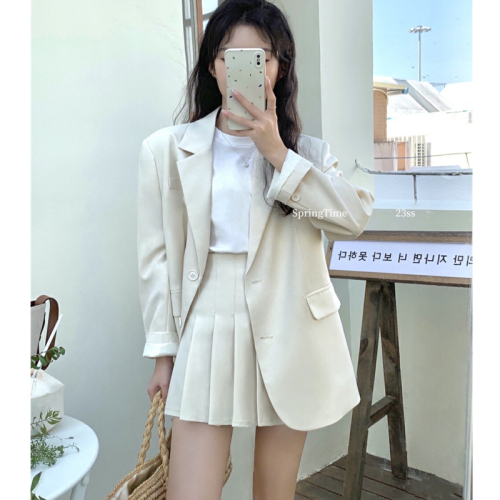 Korean style suit suit  new spring and autumn age-reducing single-breasted suit jacket + pleated skirt two-piece set
