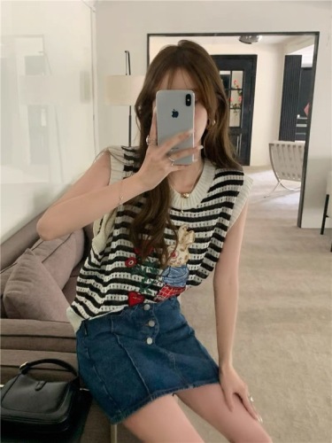 Rabbit striped hollow knitted vest sling women's outer wear summer new style outer wear loose sleeveless top ins tide