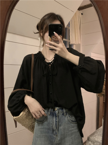 Real price real price French lantern sleeve doll shirt women  Korean version of niche design sense of meat and thin shirt