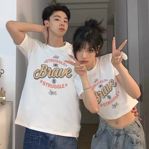 2023 summer men's and women's couple outfits niche design high-end trendy brand ins loose short-sleeved t-shirt