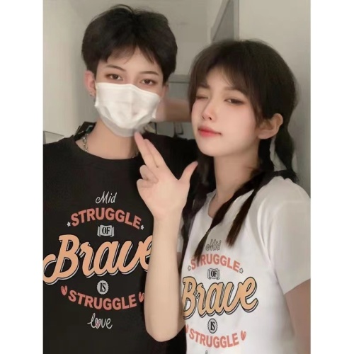2023 summer men's and women's couple outfits niche design high-end trendy brand ins loose short-sleeved t-shirt