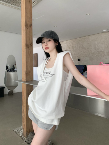 Internet celebrity lively and age-reducing fried street fashion women's summer hanging neck small suspenders + blouse