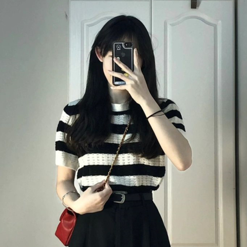 High-quality striped sweater short-sleeved t-shirt women's summer shoulder unique chic small top short section