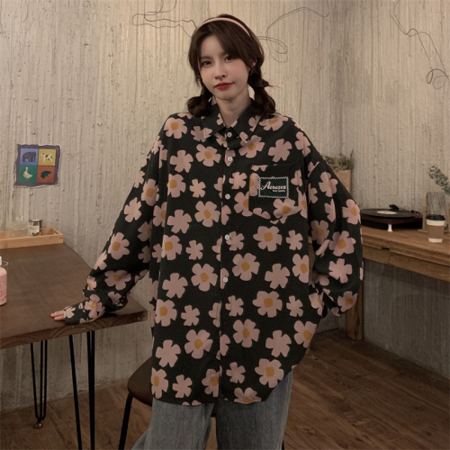 Hong Kong Style Long Sleeve Shirt women's Retro spring loose minority design sense of floral shirt trend