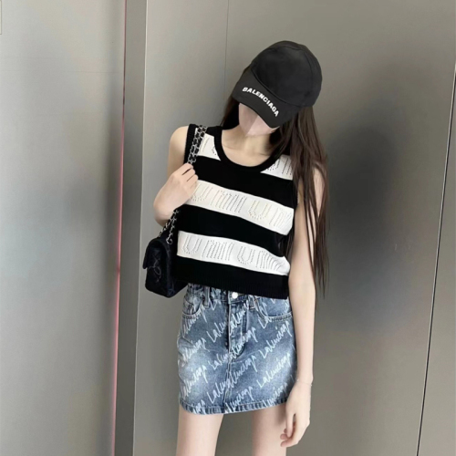Black and white hollow casual  summer new design sense ins style classic striped sleeveless knitted vest